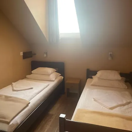Kastélykert